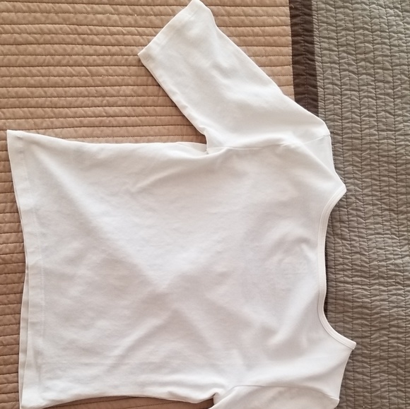 Crop top - Picture 3 of 3